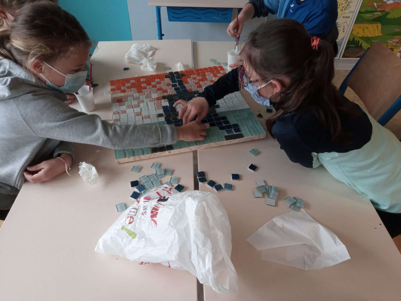 Des mosaïques pour l’école.